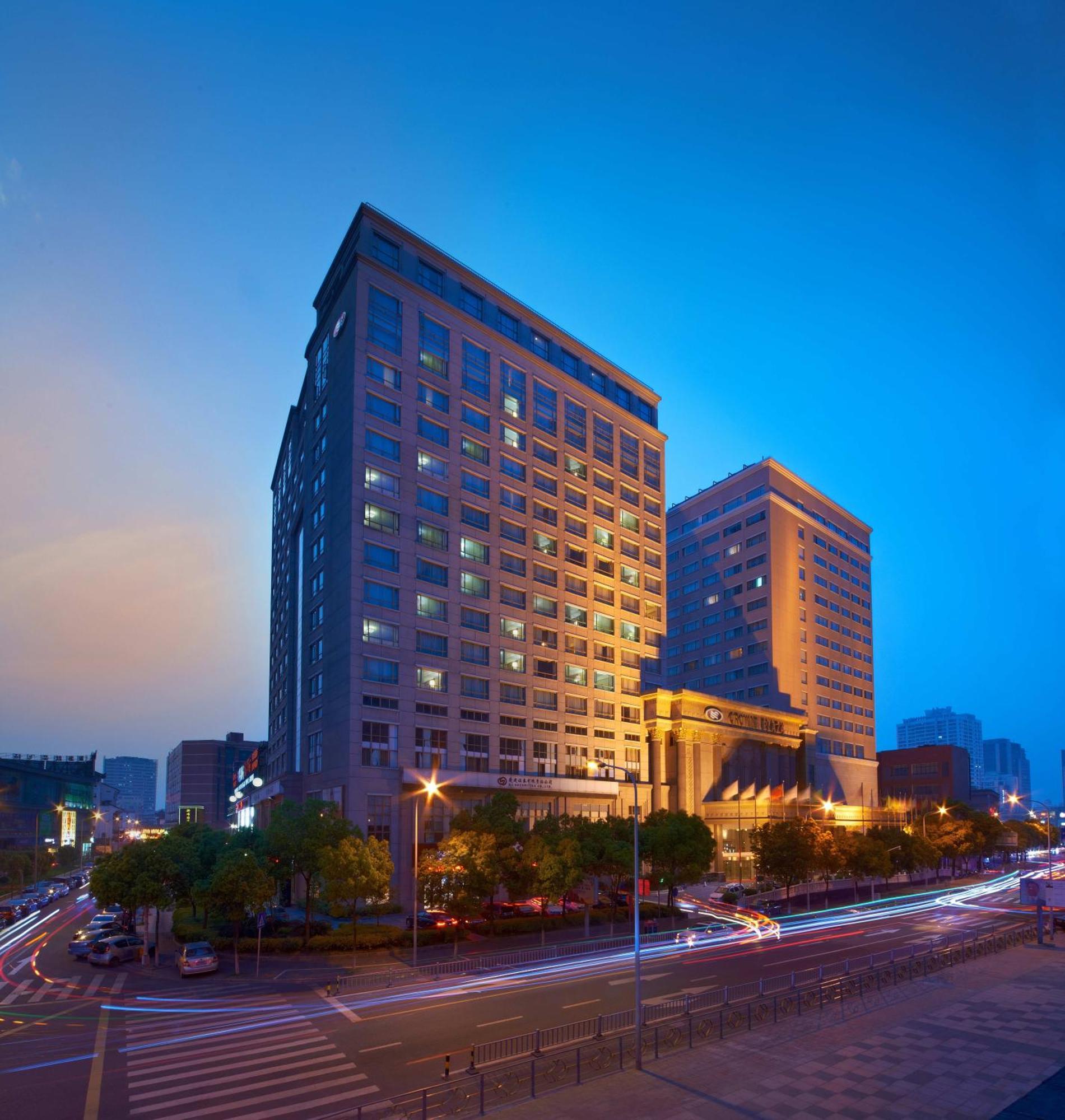 Crowne Plaza City Center Ningbo, An Ihg Hotel - Near Ningbo Railway Station מראה חיצוני תמונה